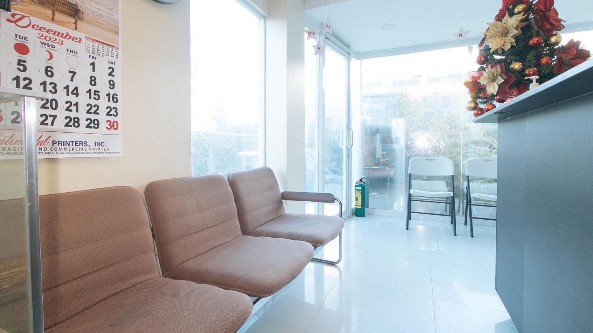 Reddoorz At Grand Apartelle Hernan Cortes Cebu ภายนอก รูปภาพ